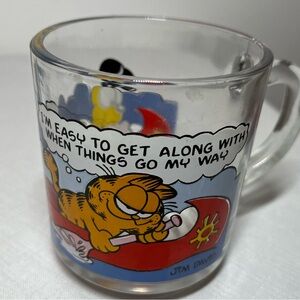vintage McDonald's Garfield mug
I’M EASY TO GET ALONG WITH WHEN THINGS GO MY WAY